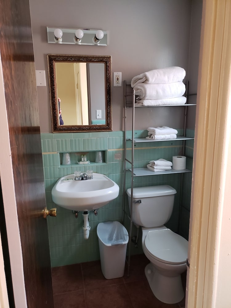 Single Room photo 3