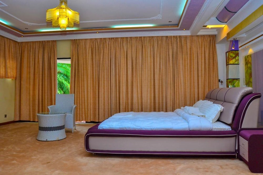 Executive Suite photo 3