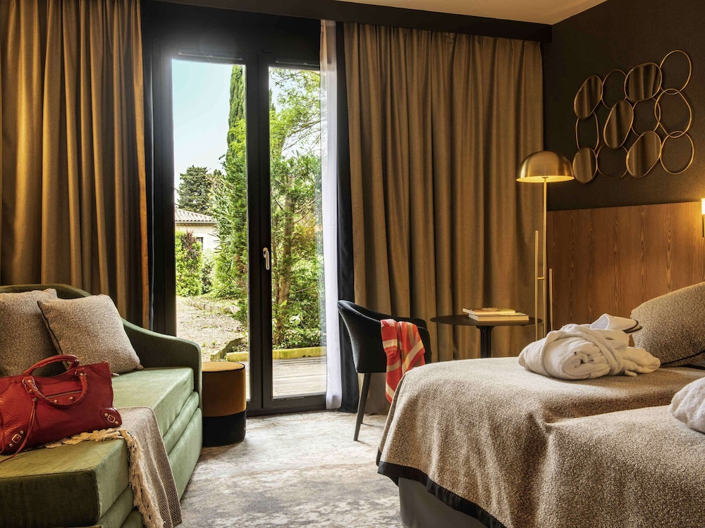 Privilege Room - two single beds and a trundle bed for 2 people - Photo 7