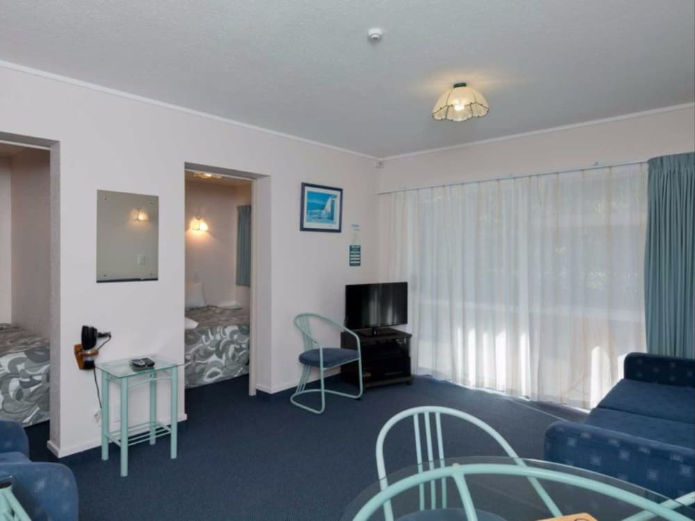 Two Bedroom Unit photo 1