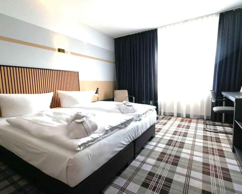 Standard Double Room, Non Smoking - Photo 1