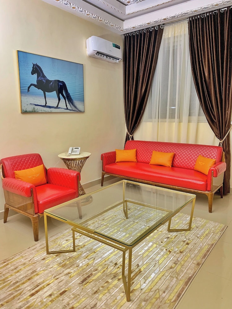 Deluxe Studio Suite
