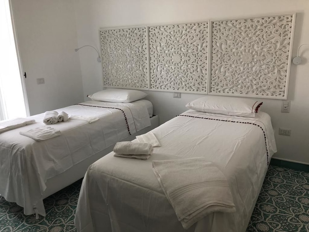 Junior Suite, 1 Bedroom, Balcony, Sea View (Capri) photo 2