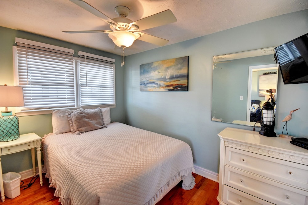 Condo, 1 Bedroom photo 1