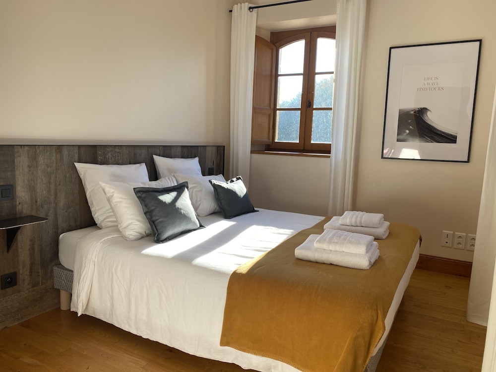 Comfort Double Room, 1 King Bed, Non Smoking, Garden View photo 1