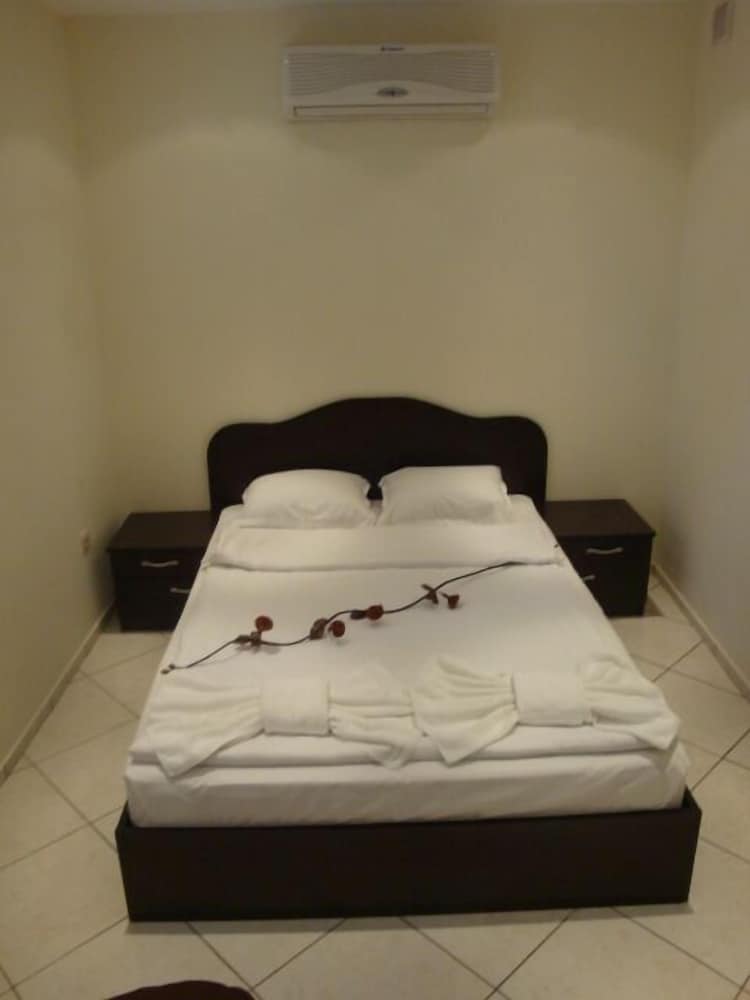 Double Room, Pool View photo 1