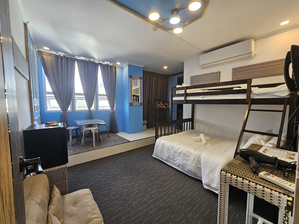 Shared Dormitory, 1 Double Bed