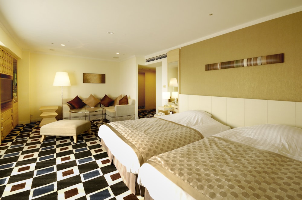Deluxe Corner Twin Room, Non Smoking