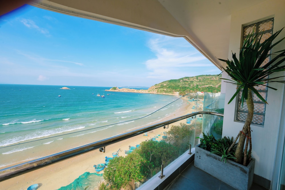 Deluxe Twin Room, Balcony, Sea View photo 1