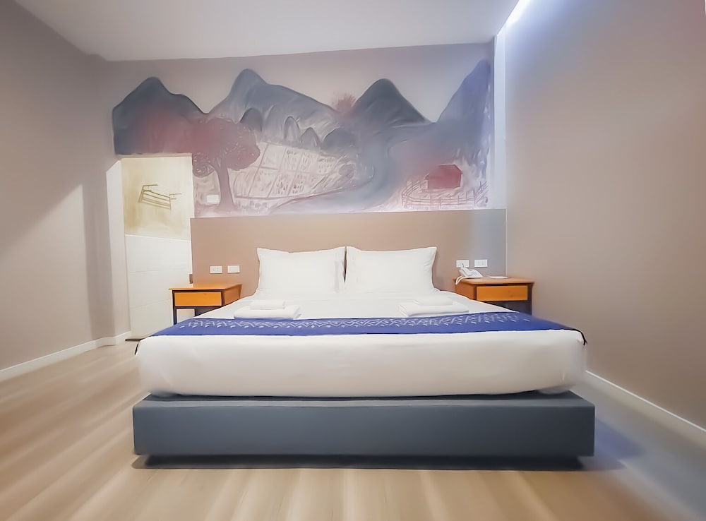 Standard Double or Twin Room - Photo 12