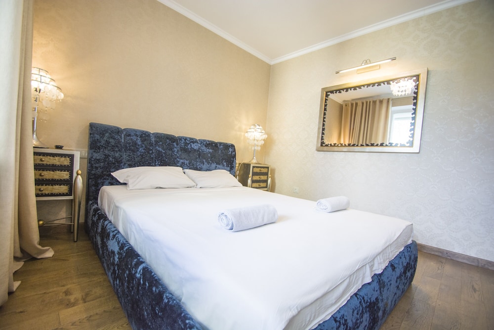 Deluxe Apartment, 2 Bedrooms, Balcony, City View photo 3