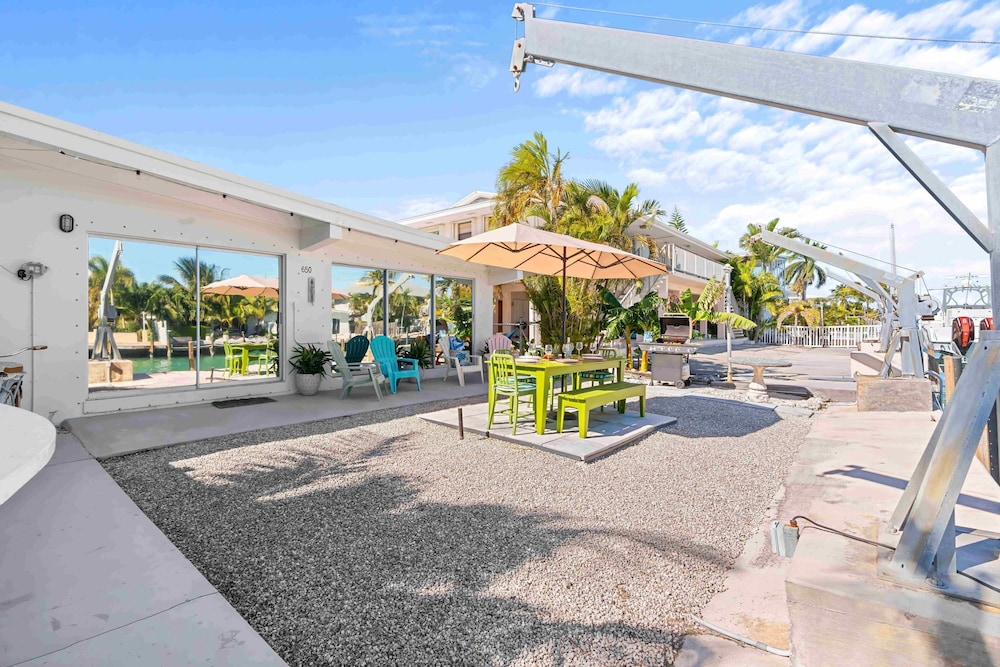 Seabreeze Cove Wasserfront Juwel 38 Fuß Dock Cabana Club, Foto 38