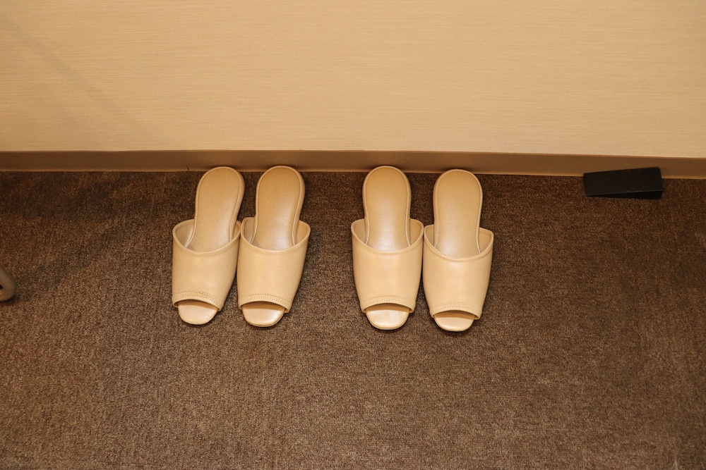 Room, 1 Large Twin Bed, Non Smoking - Photo 9