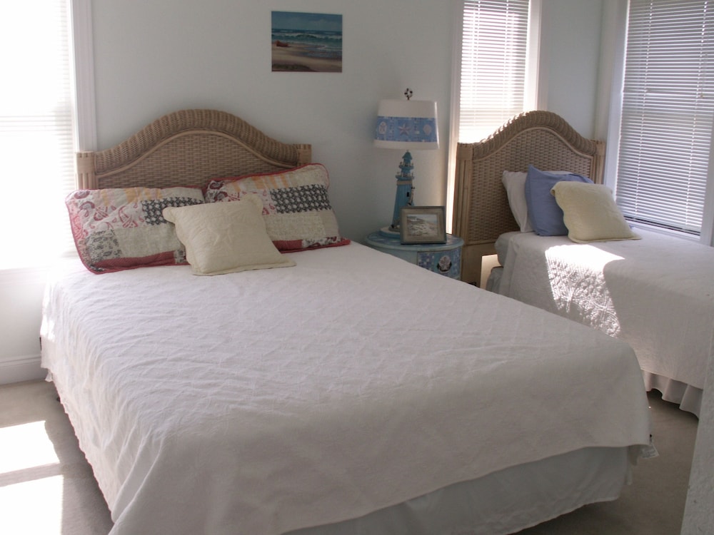 Standard Double or Twin Room photo 1