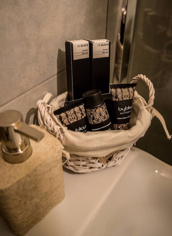Suite, Jetted Tub photo 2
