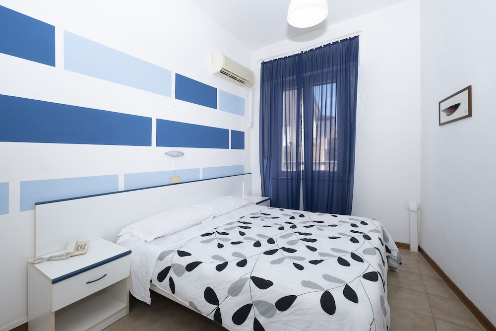 Economy Double Room photo 3