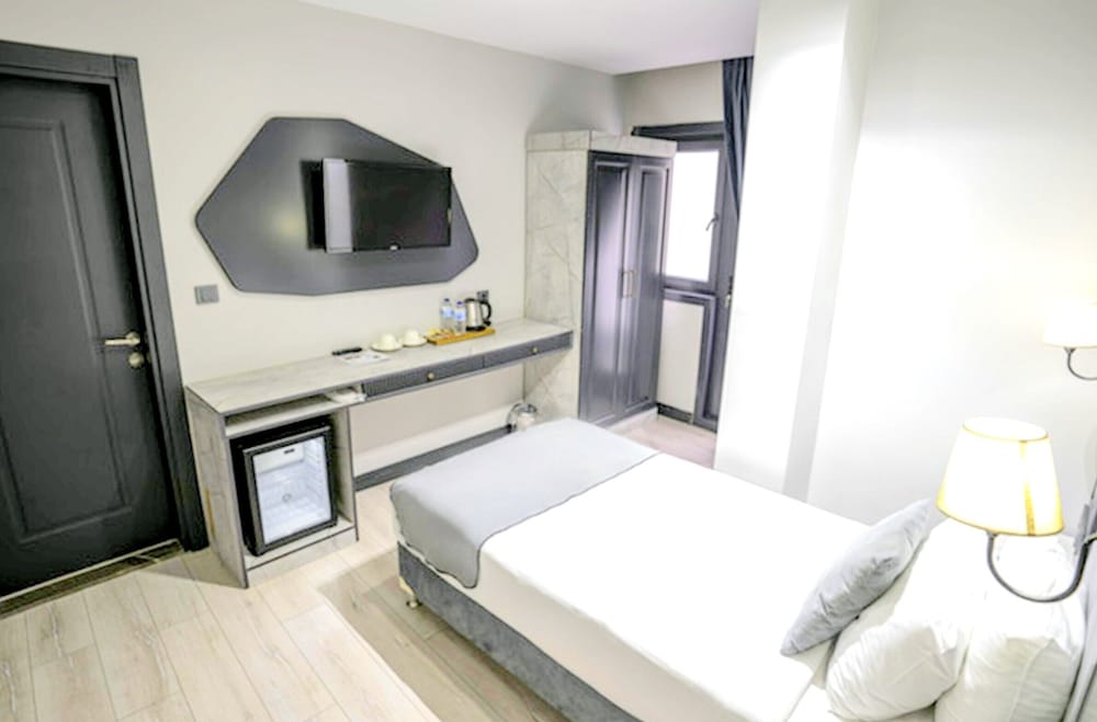 Superior Twin Room - Photo 4
