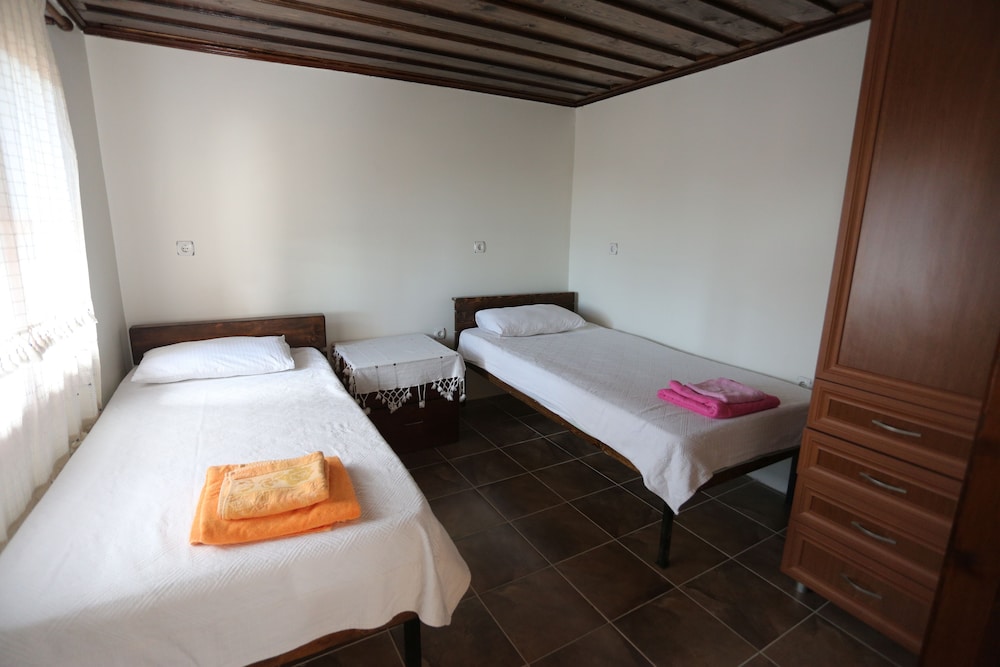 Deluxe Suite, Multiple Beds photo 3