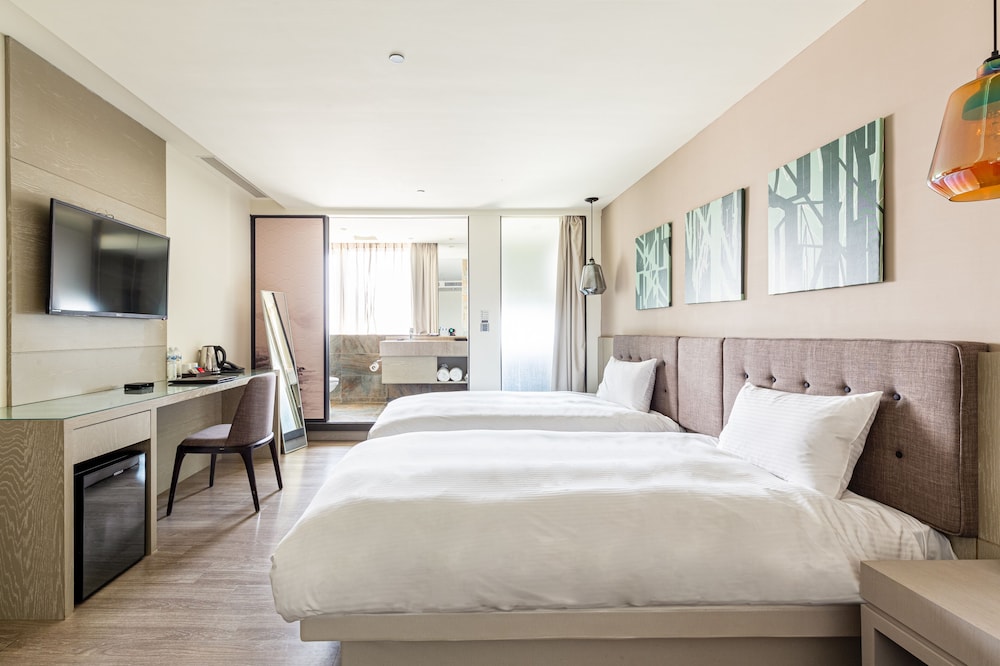 Elite Twin Room photo 2