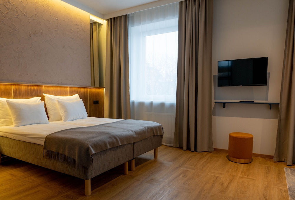 Deluxe Double or Twin Room - Photo 1