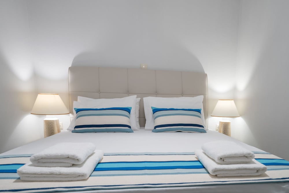 Superior Villa, 4 Bedrooms, Private Pool, Pool View (Chloe)