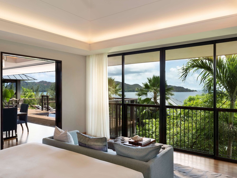 Grand Villa, Ocean View (Pool) - Photo 3
