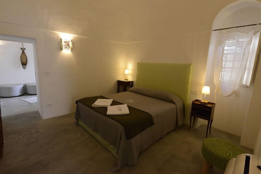 Superior Double Room (Trullo Saturno) photo 2