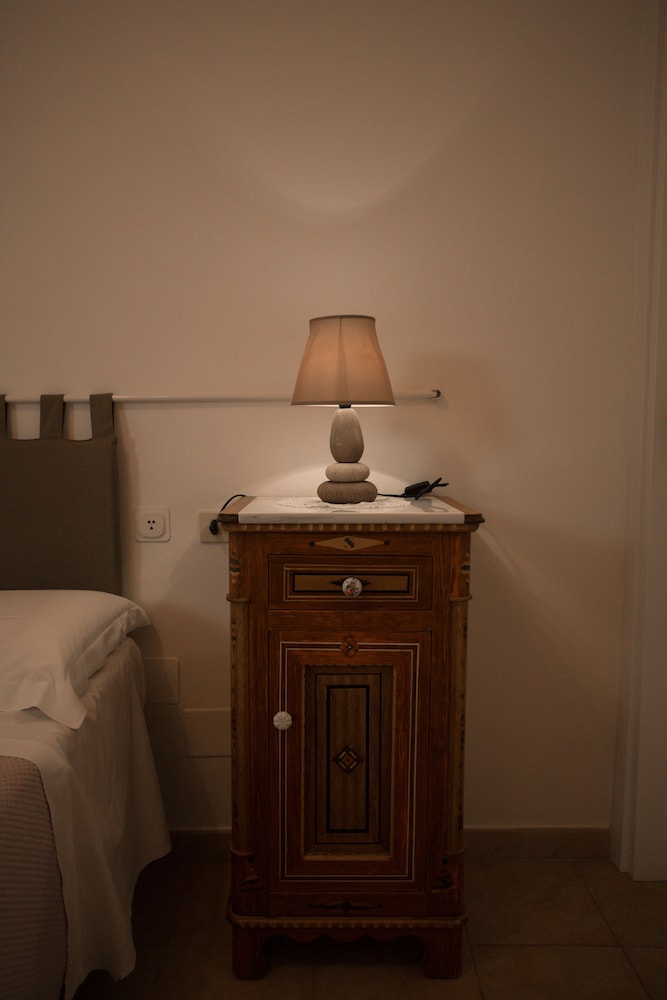 Double or Twin Room - Photo 6