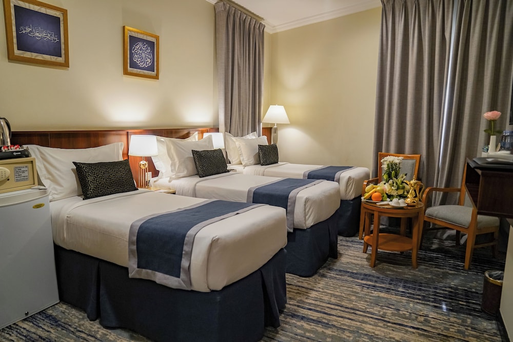 Standard Triple Room - Photo 2