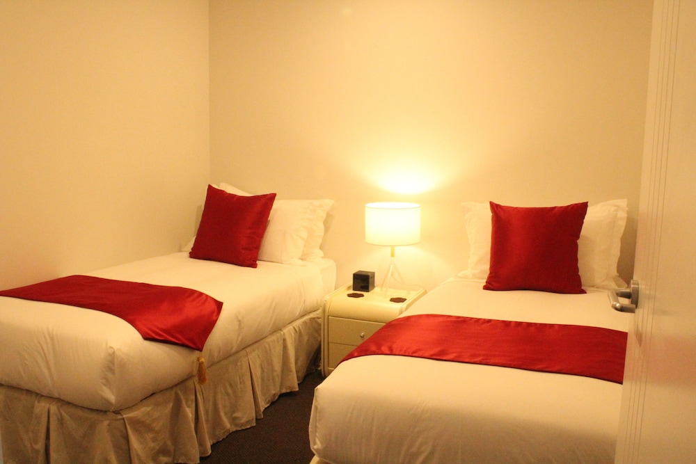 Suite, 2 Bedrooms, Garden View