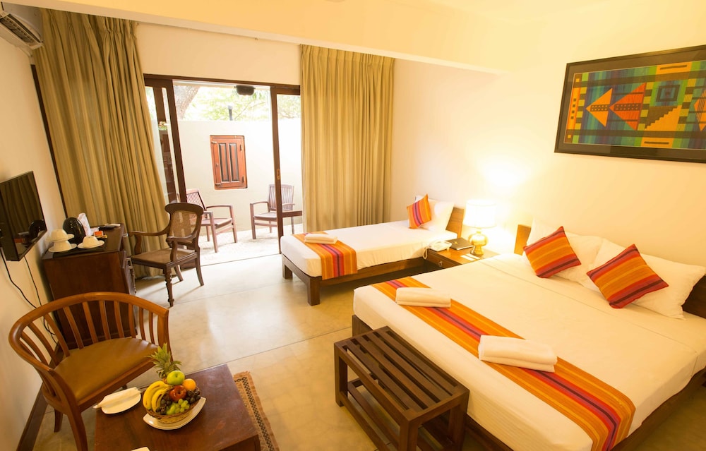 Deluxe Triple Room photo 3