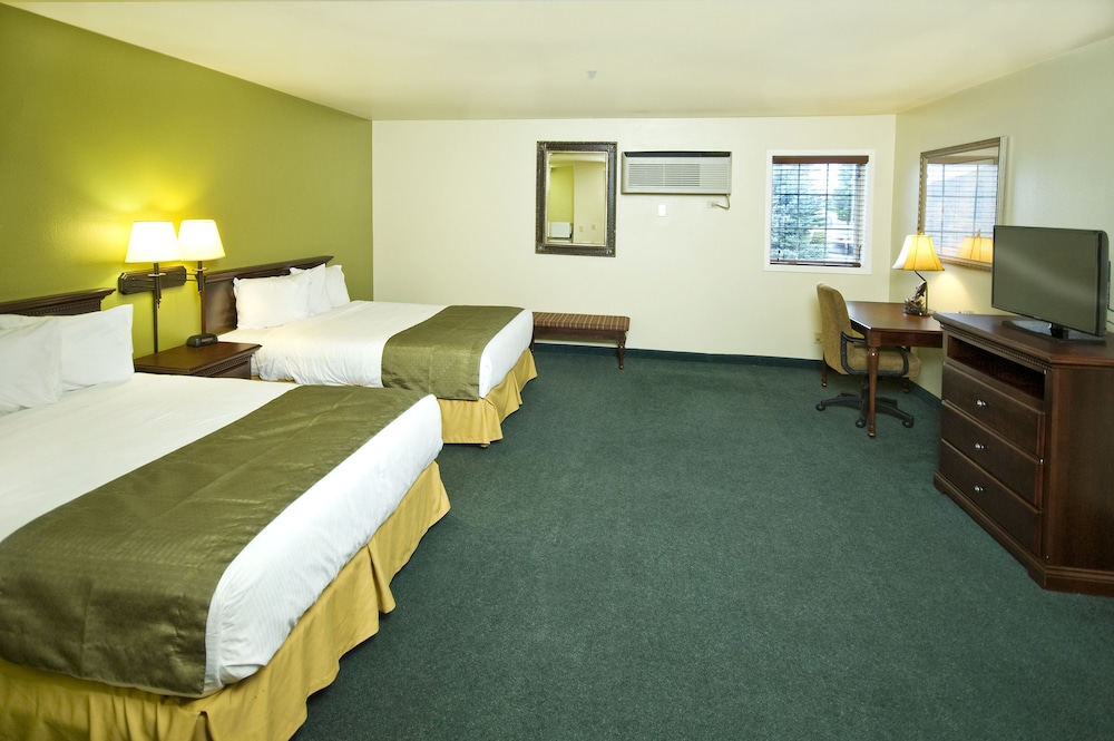 Standard Room, 2 Queen Beds, Non Smoking - Photo 3