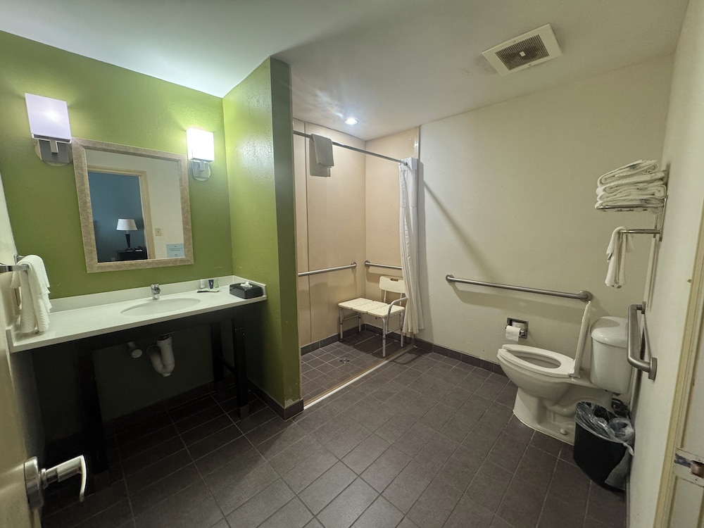 Suite, Multiple Beds, Accessible, Non Smoking - Photo 3
