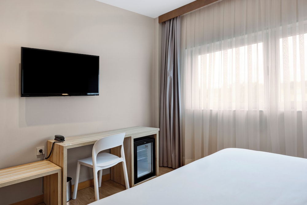 Double Room - Photo 3