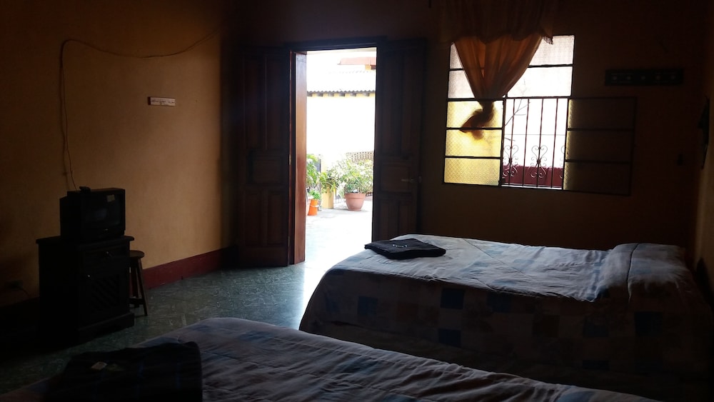 Family Triple Room, Shared Bathroom photo 2