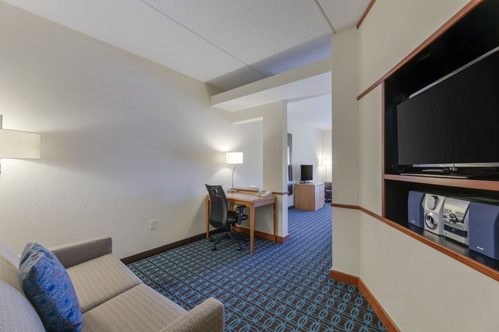 Suite, 2 Queen Beds, Non Smoking - Photo 1