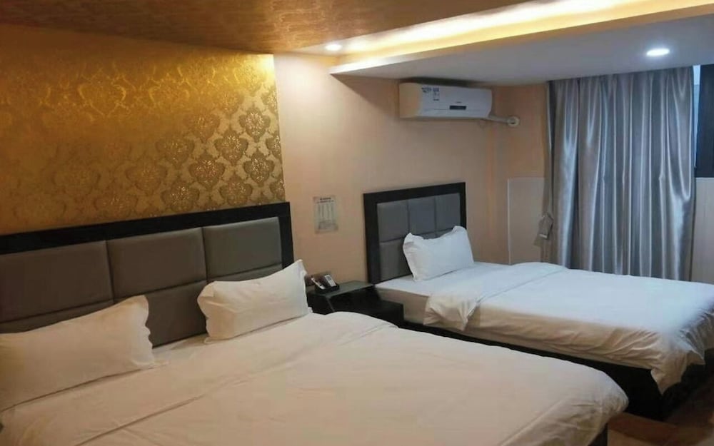 Basic Triple Room
