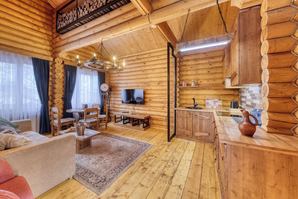 Superior Cottage