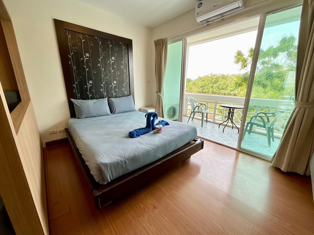 Studio Deluxe 4 persons River View photo 3