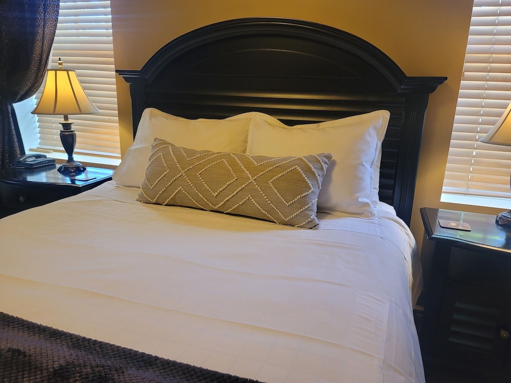 Signature Suite, 2 Bedrooms, 2 Bathrooms photo 3