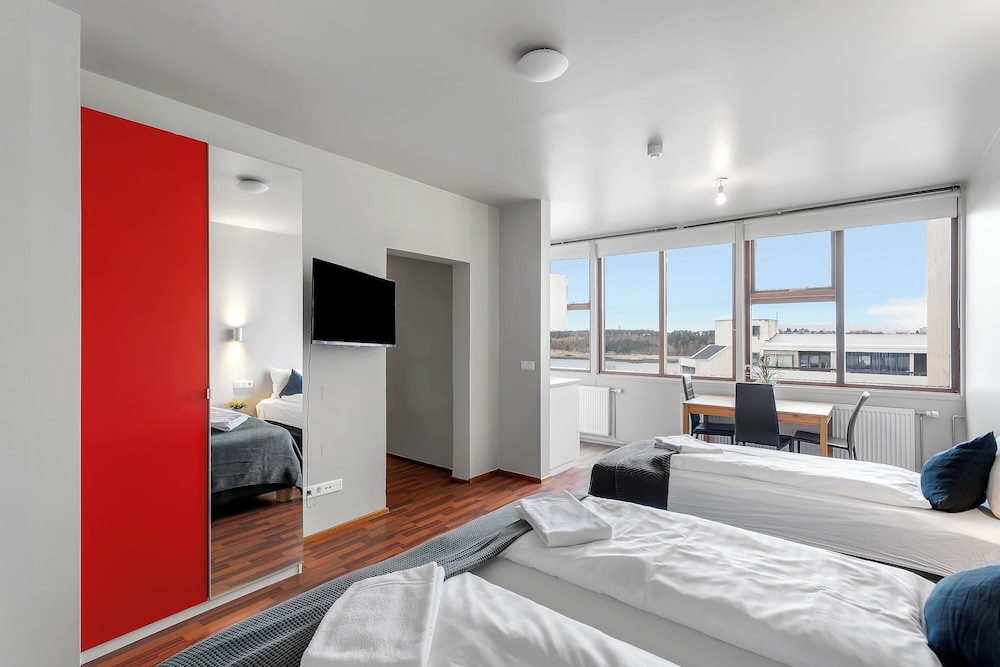 Studio, Multiple Beds - Three Adults - Photo 30