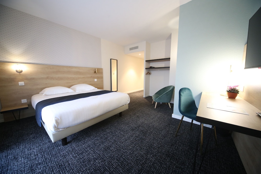 Standard Room - Photo 1