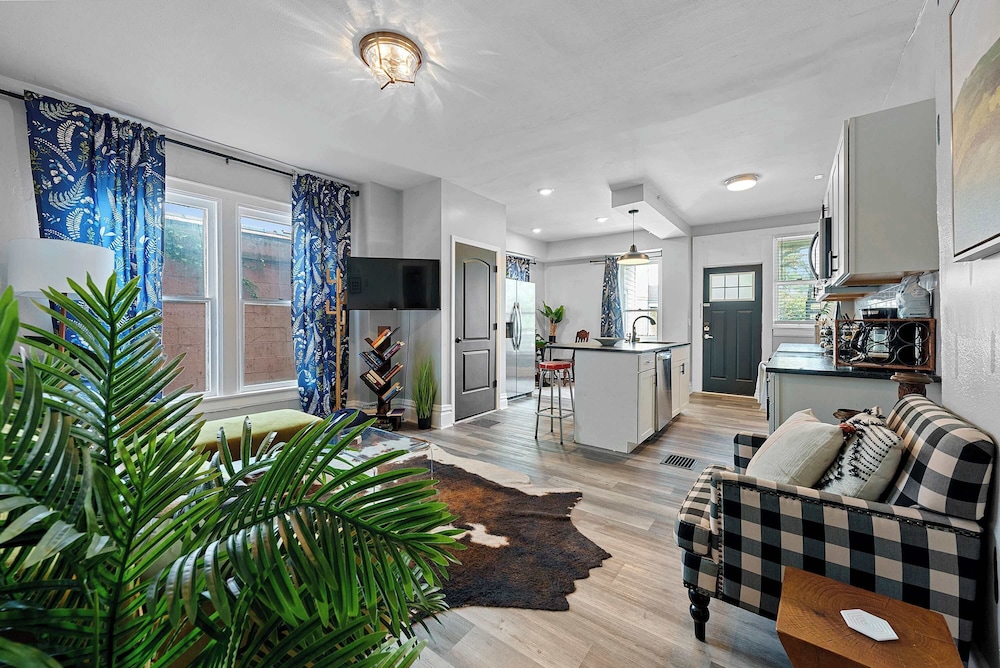 Apartment, Multiple Beds, Kitchen, Garden View (Merion Village Residences 1164)