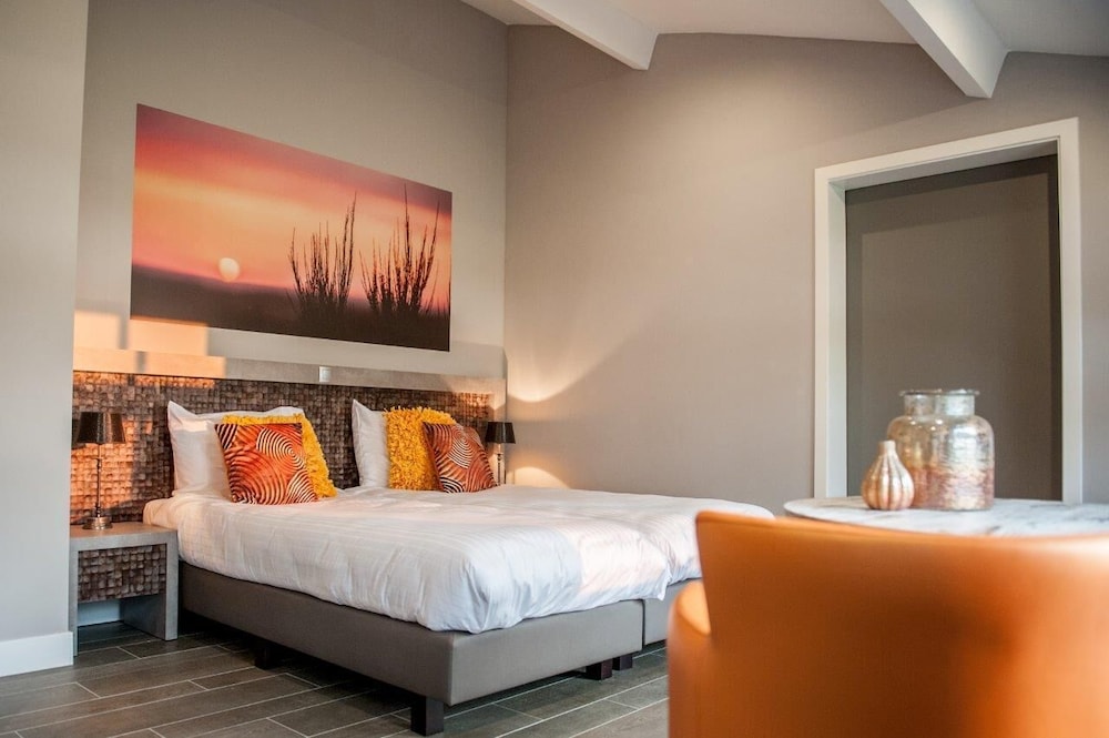 Deluxe Room, accessible