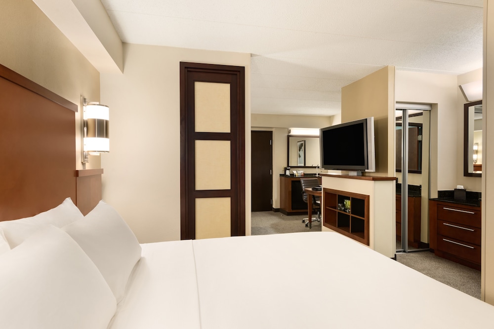 Room, 2 Double Beds - Photo 5