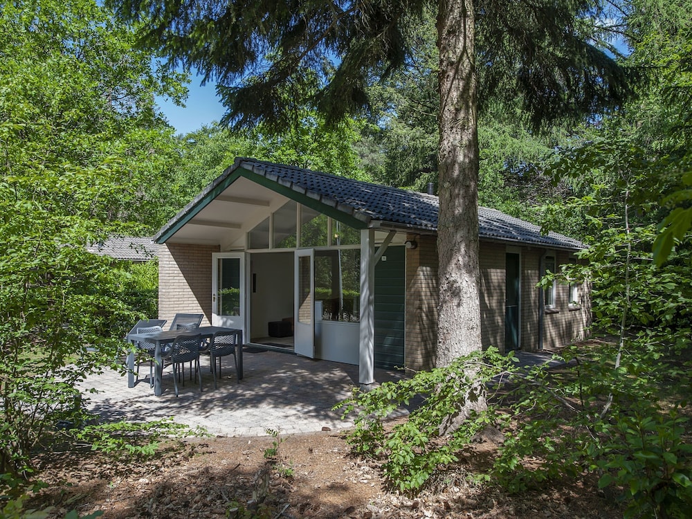 Bungalow photo 1