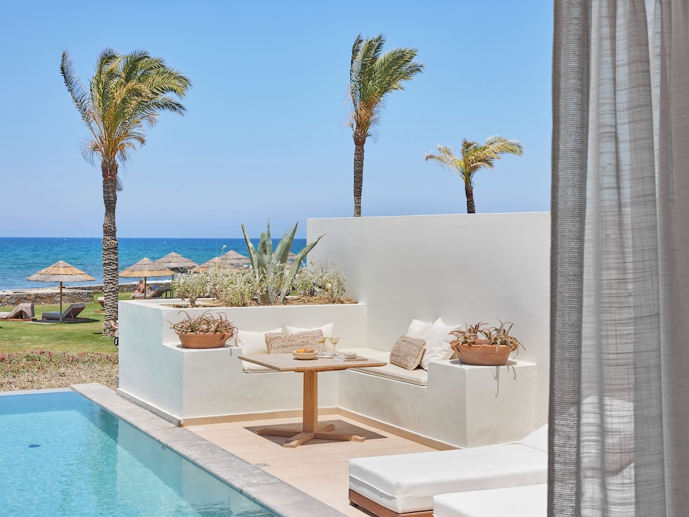 2 Bedroom Suite, Gym Private Pool - Photo 8