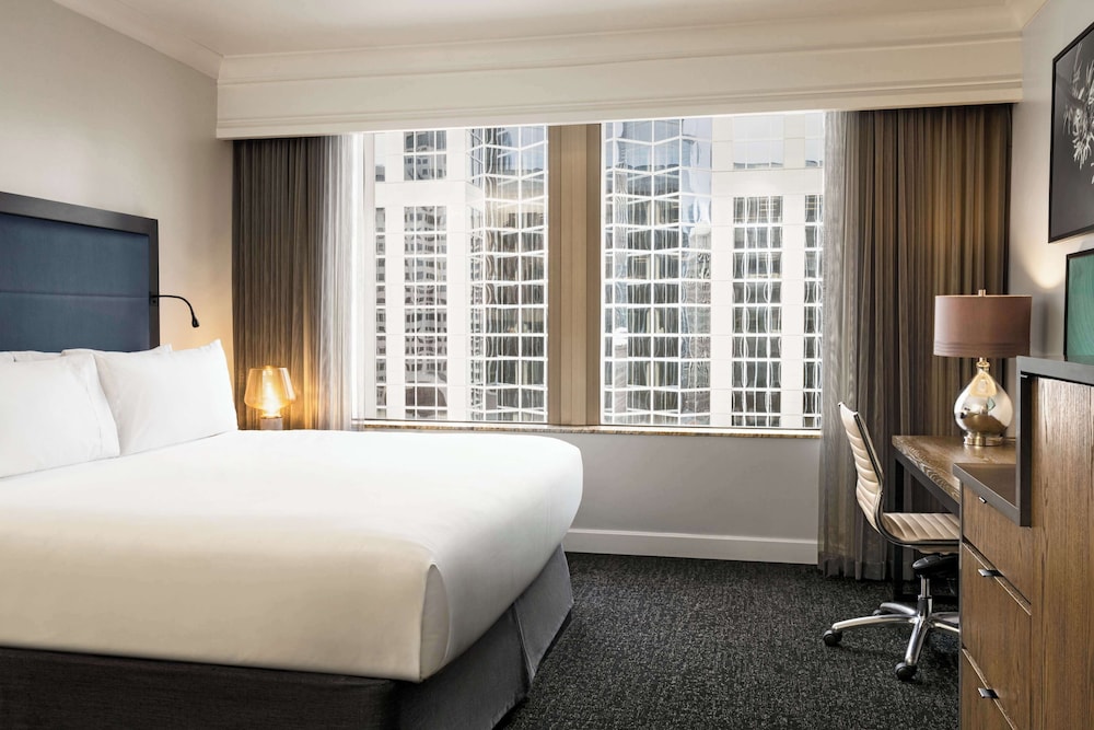 Room, 1 King Bed - Photo 3