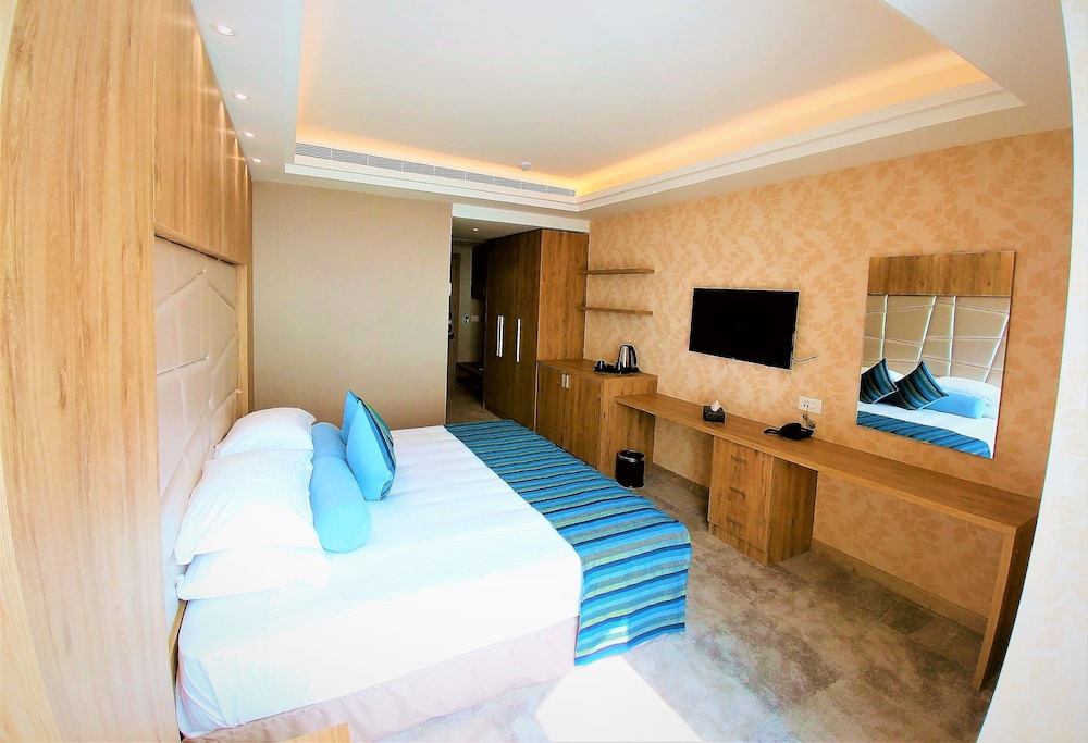 Basic Single Room, Ocean View photo 3