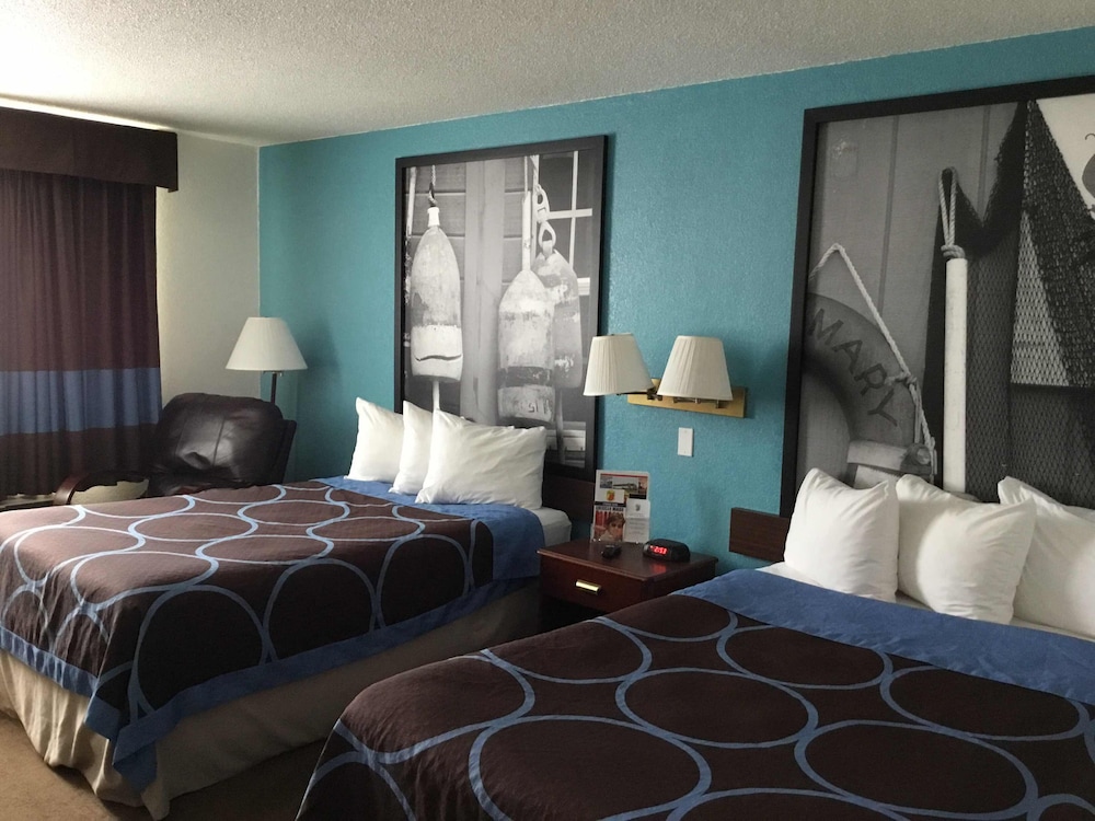 Upgraded, Double Room, 2 Double Beds photo 3